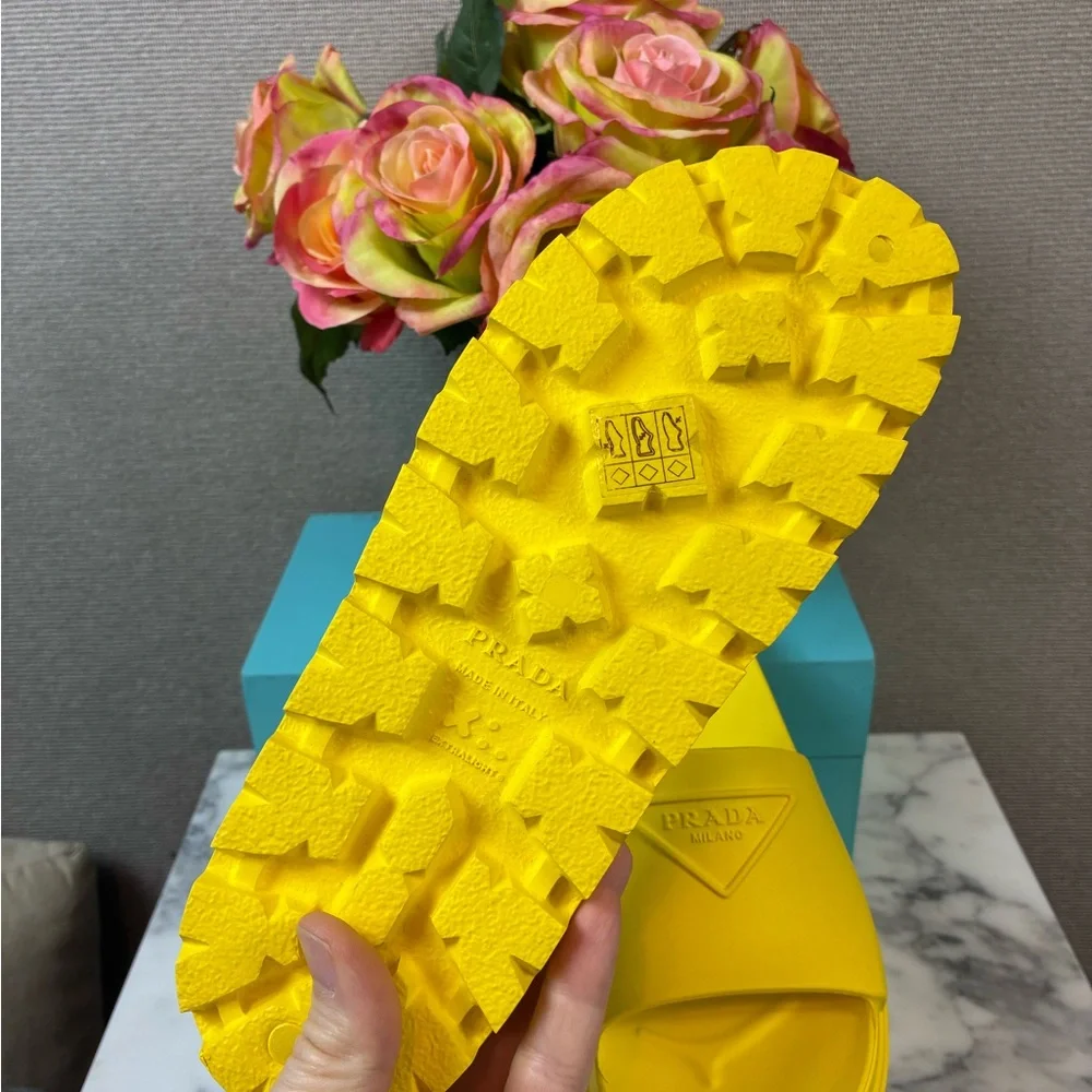 NIB Prada Sole Yellow Lightweight Rubber Triangle Slides EU 36 - US Approx 6 - Picture 6 of 8